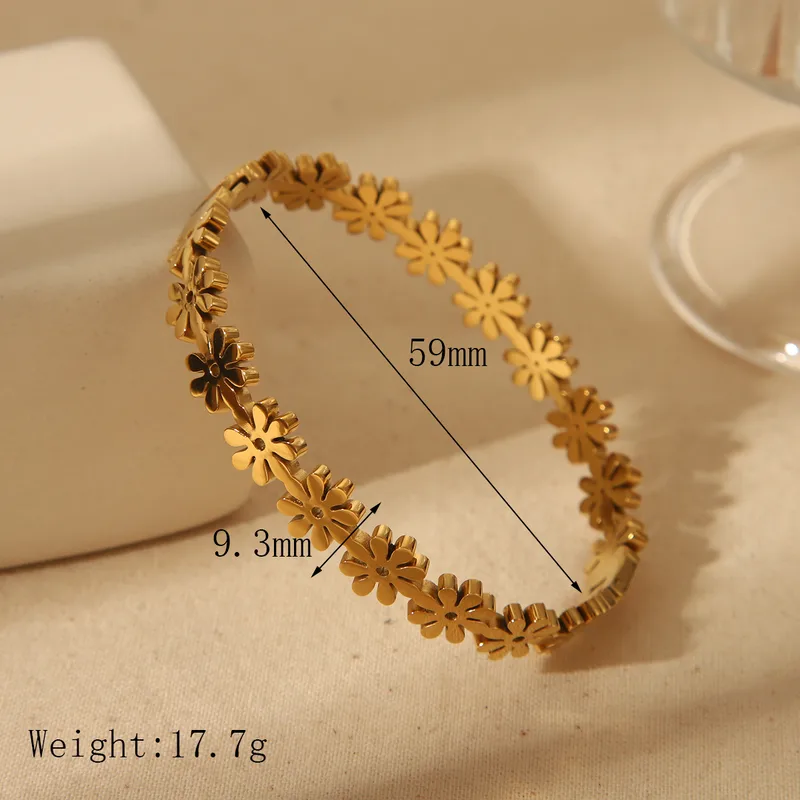 18K Gold Plated Beautiful Daisy Bangle with CZ Stones Stainless Steel