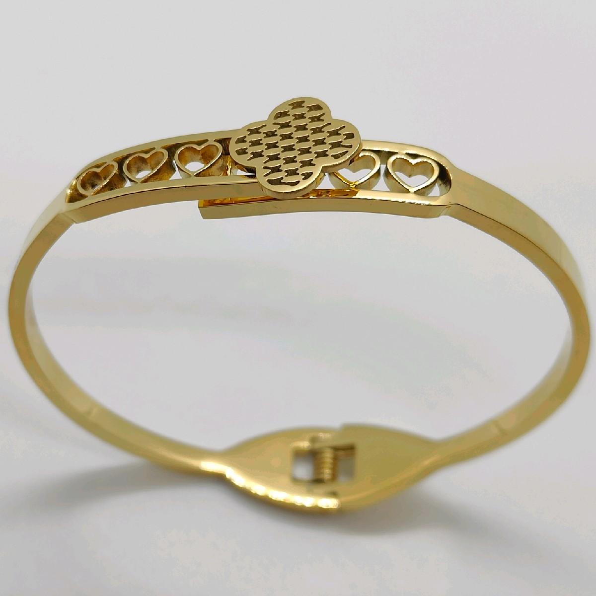 18K Gold Plated Hollow Heart Clover Bangle Stainless Steel