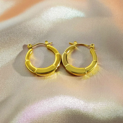 Horseshoe Design Solid Gold Hoop Earrings Stainless Steel Tarnish Free Waterproof