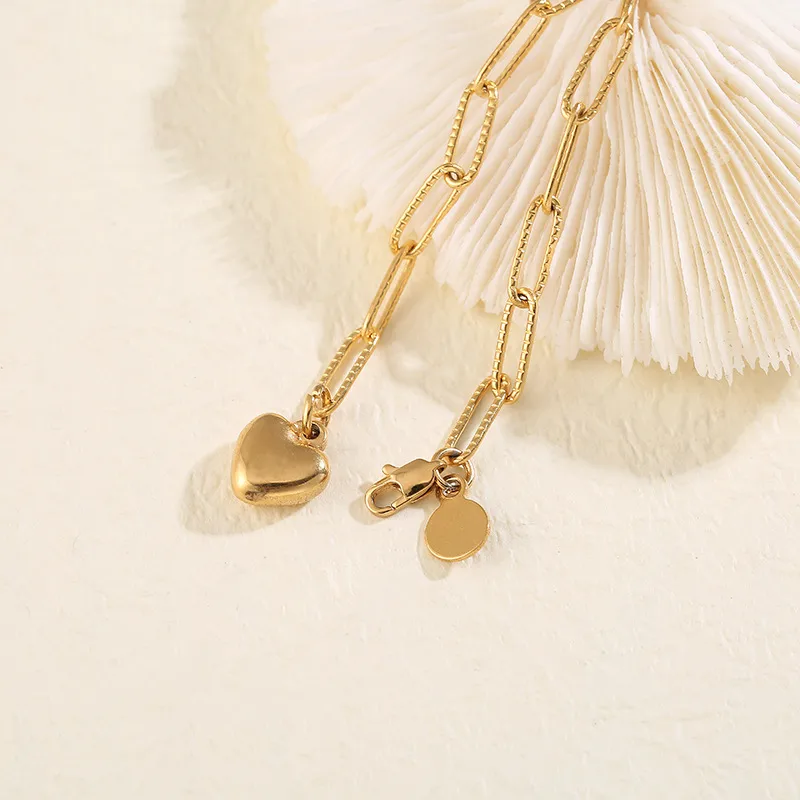 Trending Chain Link Heart Charm Bracelet  18K Gold Plated Stainless Steel Tarnish Free