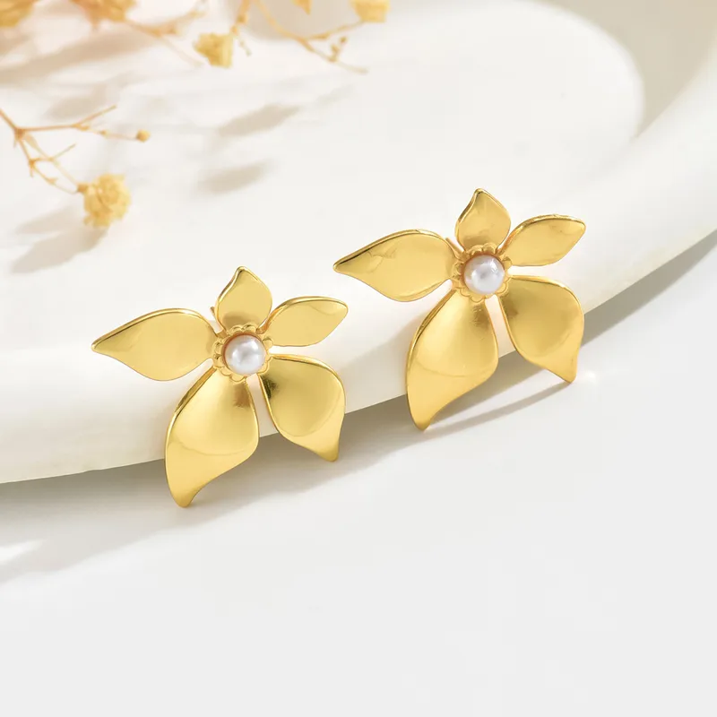 Flower Pearl Stud Earrings, 18K Gold Plated, Stainless Steel