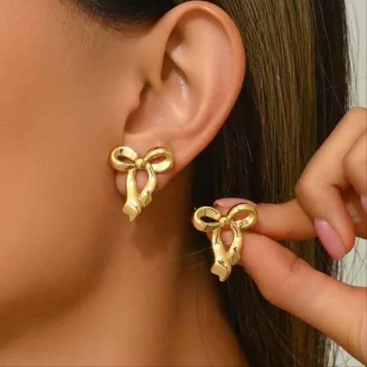 18K Gold Plated Bow Stud Earrings, Stainless Steel, Waterproof, Hypoallergenic