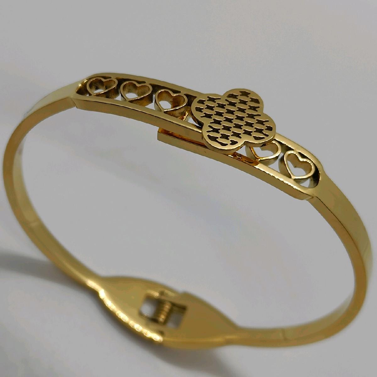 18K Gold Plated Hollow Heart Clover Bangle Stainless Steel