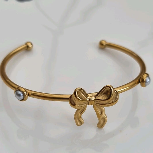 Bow & Pearl Cuff Bangle 18k Gold Plated Bangle